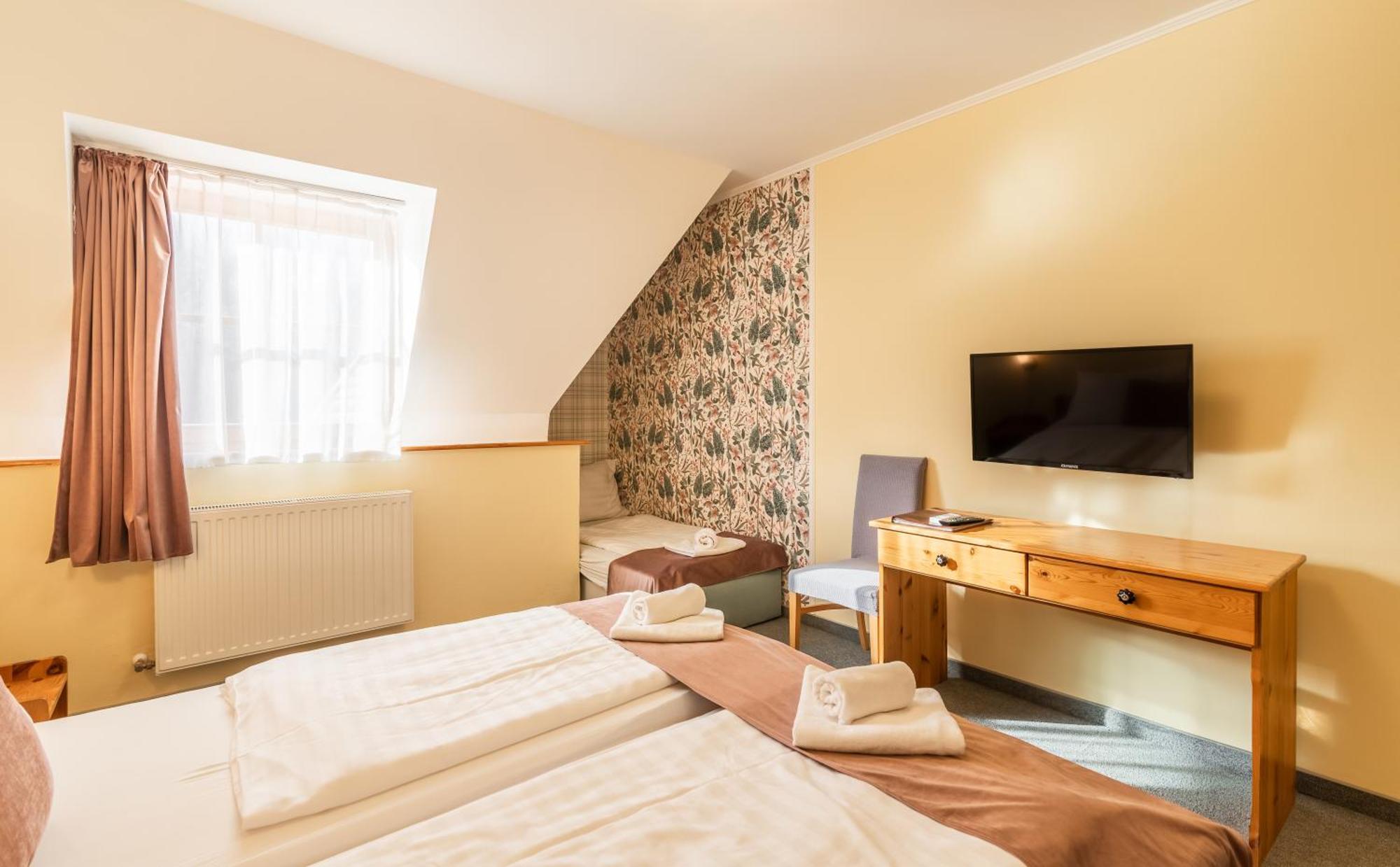 Regia Panzio Bed & Breakfast Halaszi Bagian luar foto