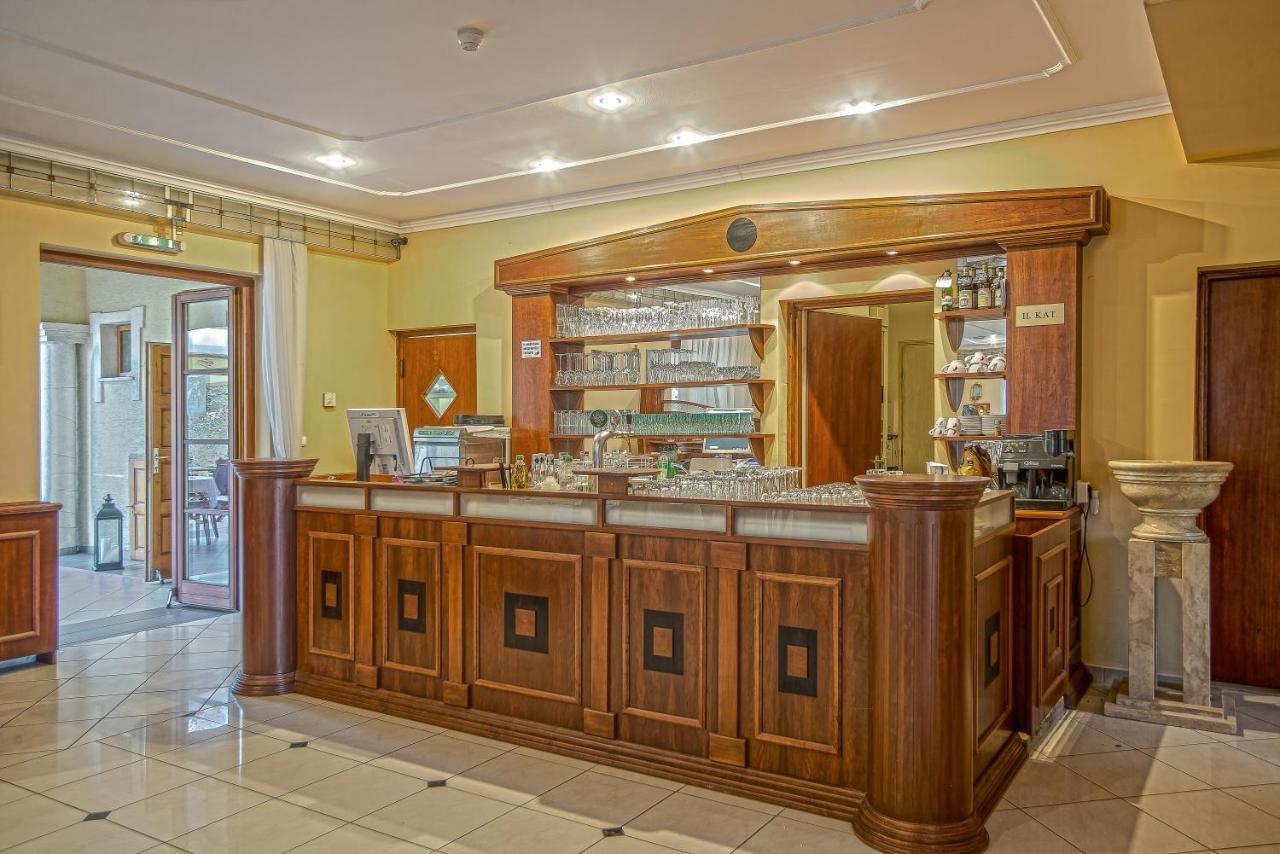 Regia Panzio Bed & Breakfast Halaszi Bagian luar foto